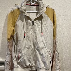 Nike MEN'S Kyrie Irving Basketball Jacket MEDIUM Club Gold/Orewood Brown